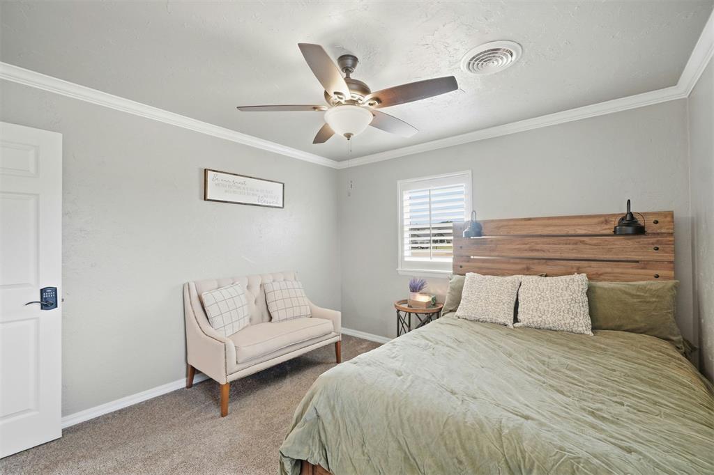 2720 N Robin Street Property Photo 39