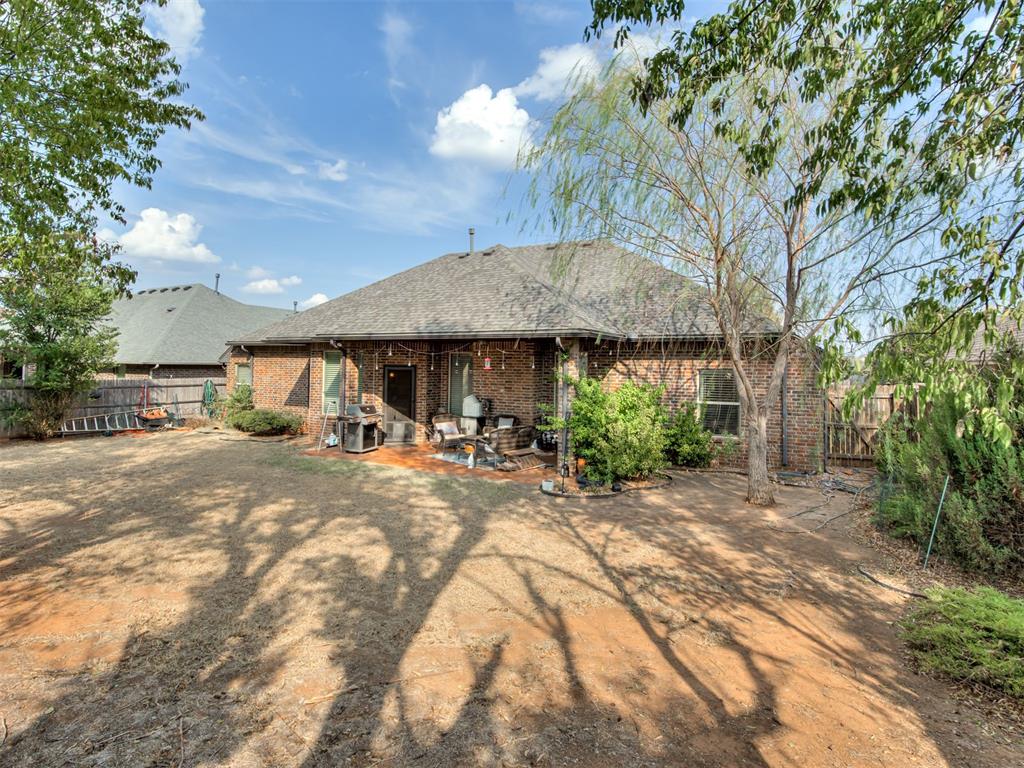 2113 Sycamore Creek Avenue Property Photo 32