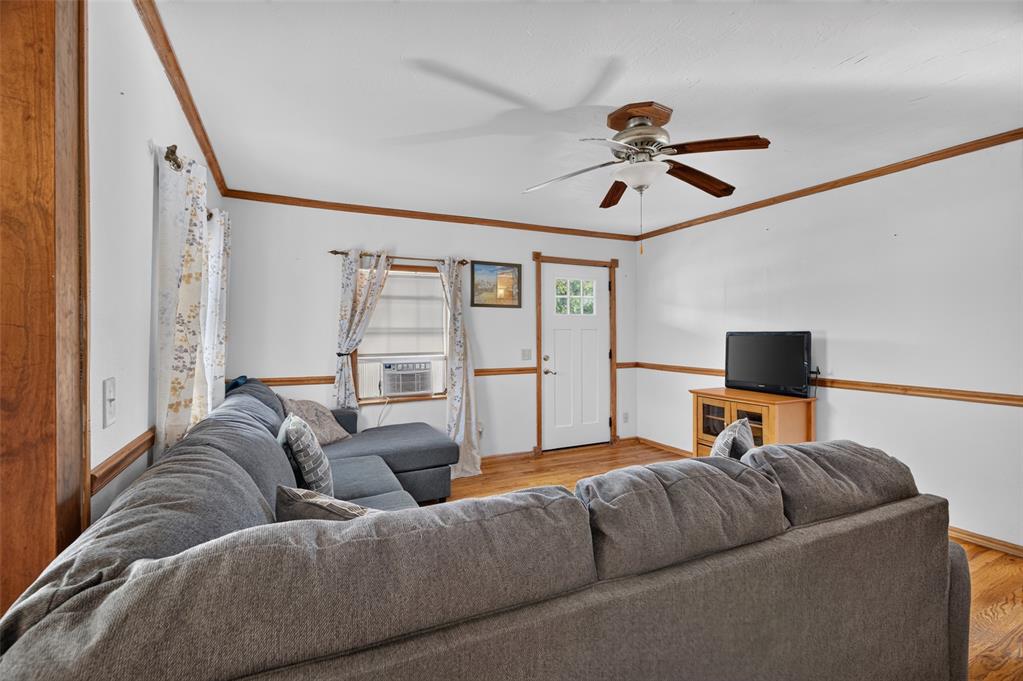 1113 W Arkansas Avenue Property Photo 6