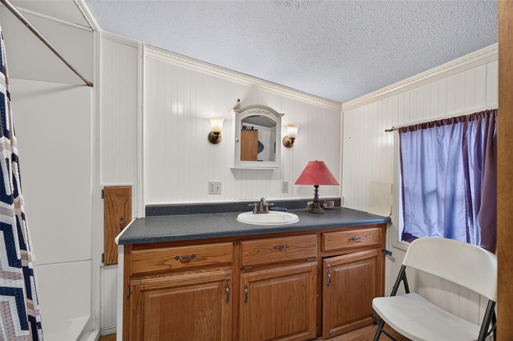 1113 W Arkansas Avenue Property Photo 19