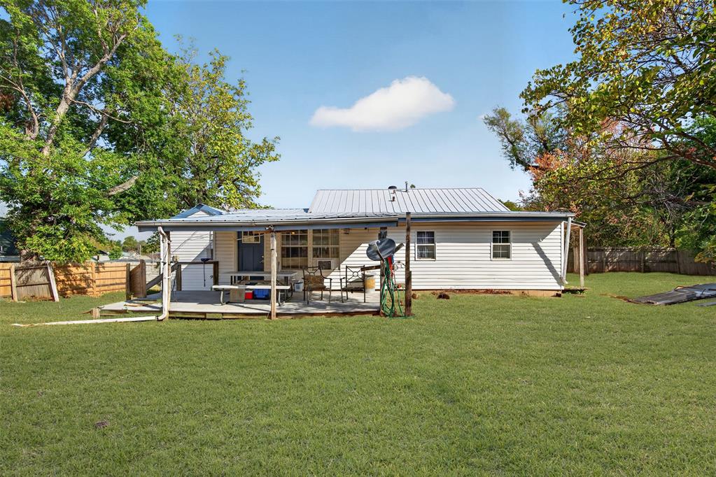 1113 W Arkansas Avenue Property Photo 24