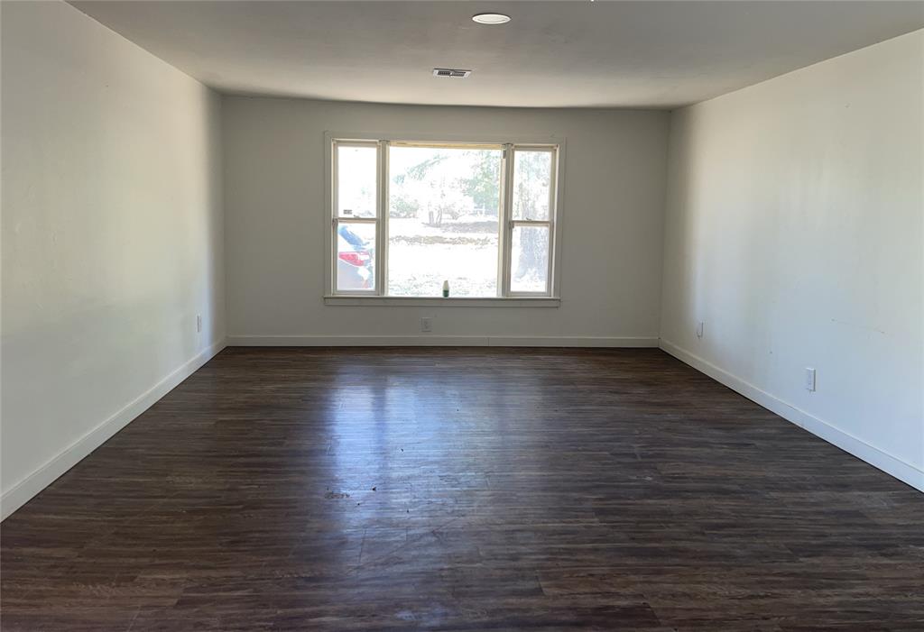 2901 Harper Street Property Photo 5