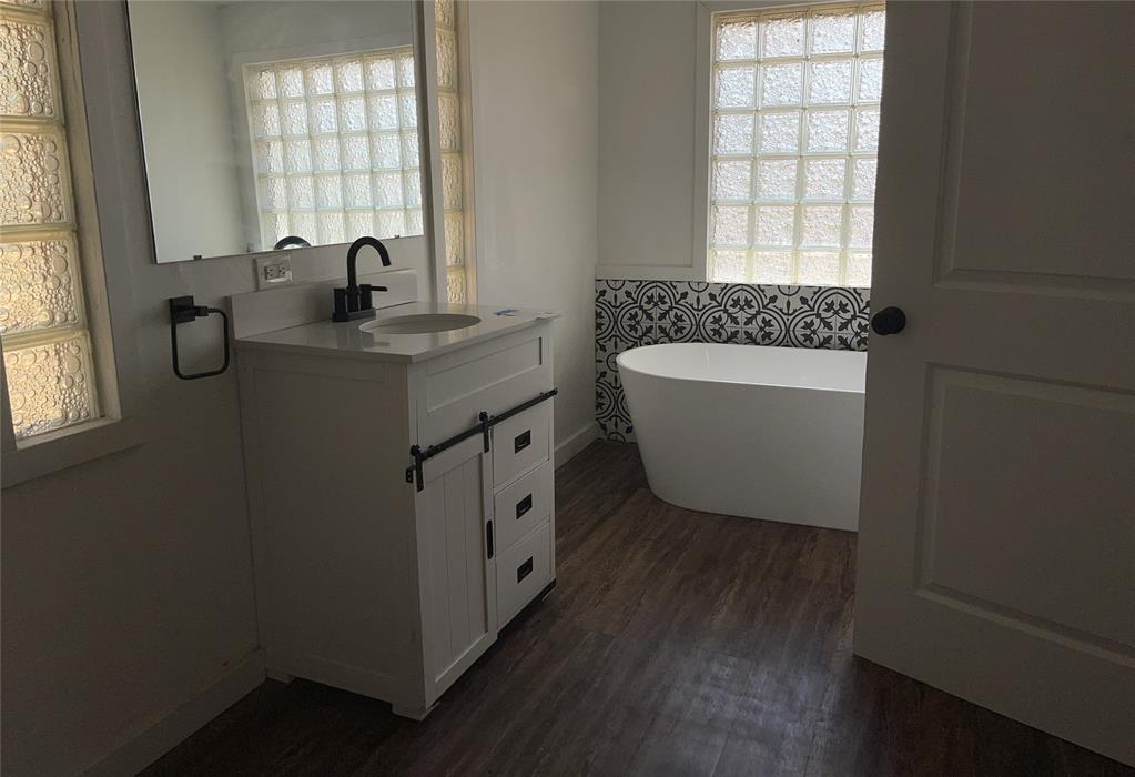 2901 Harper Street Property Photo 13