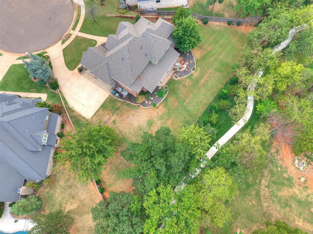1516 Briar Forest Circle Property Photo 10