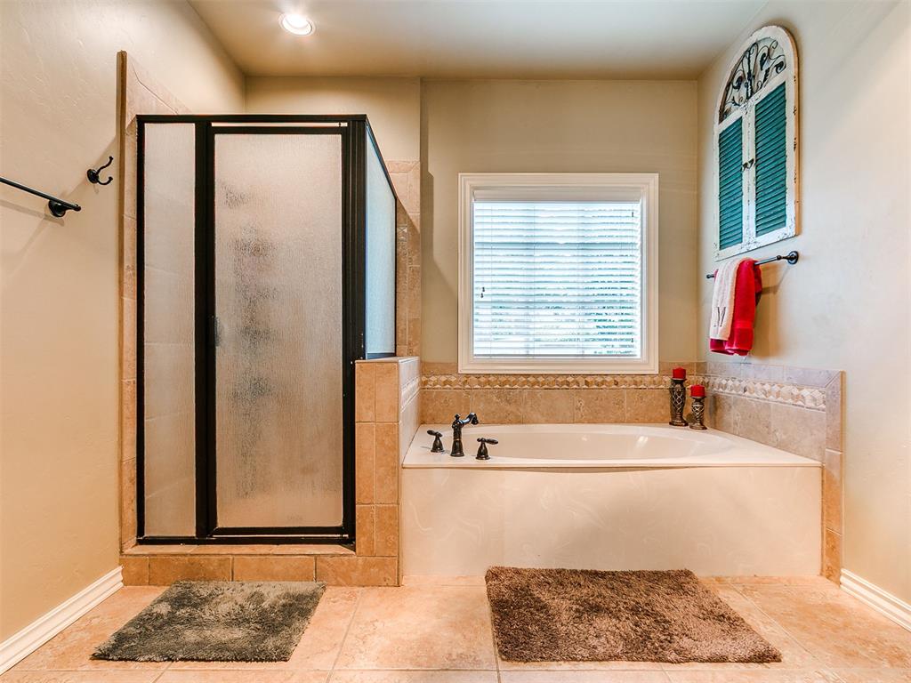 1516 Briar Forest Circle Property Photo 24