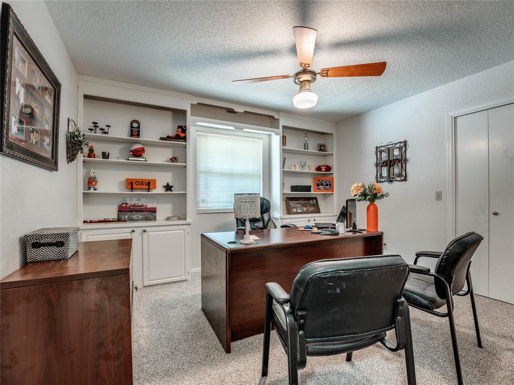 3401 Carriage Way Property Photo 15