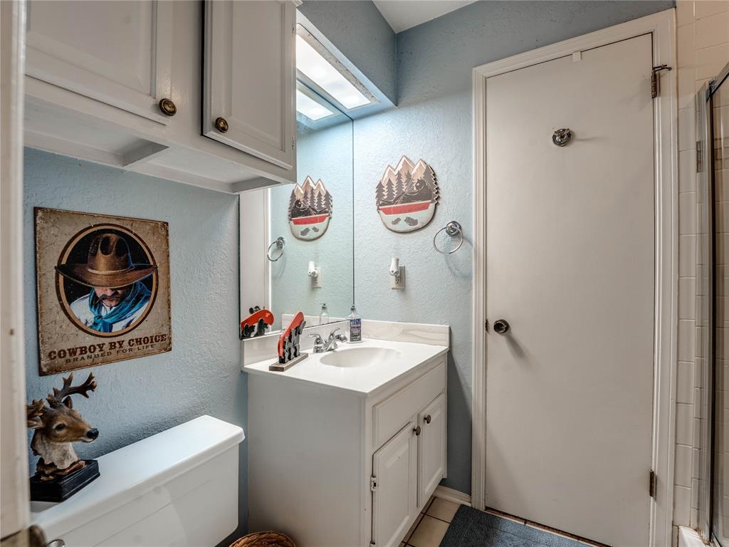 3401 Carriage Way Property Photo 18