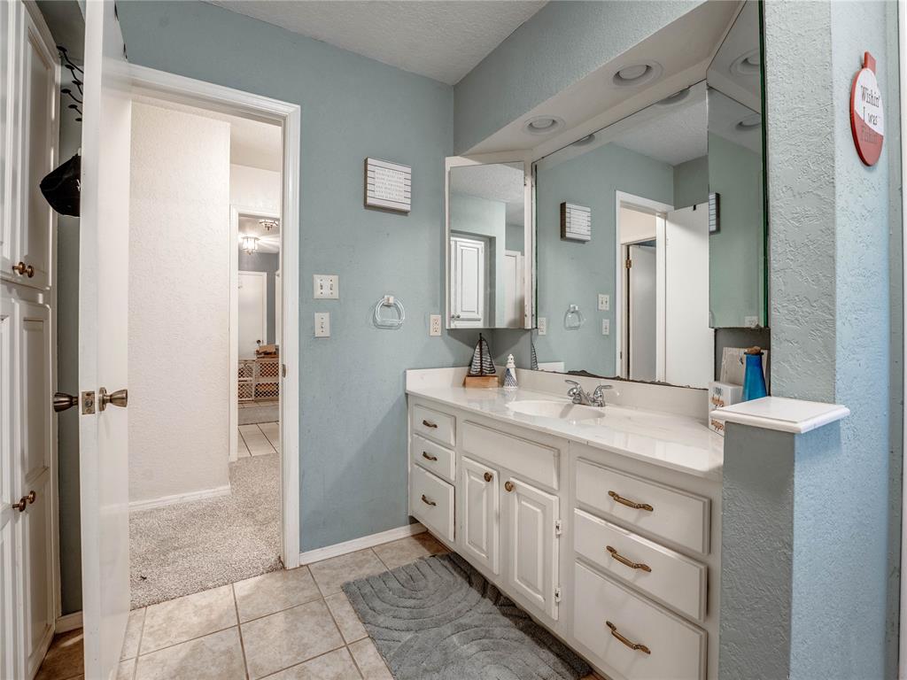 3401 Carriage Way Property Photo 27