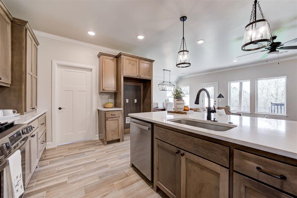 4933 Desert Willow Lane Property Photo 16