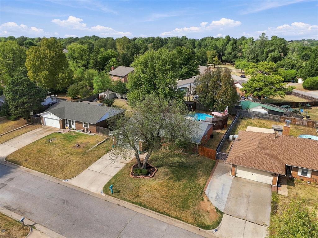11613 Lochwood Drive Property Photo 31