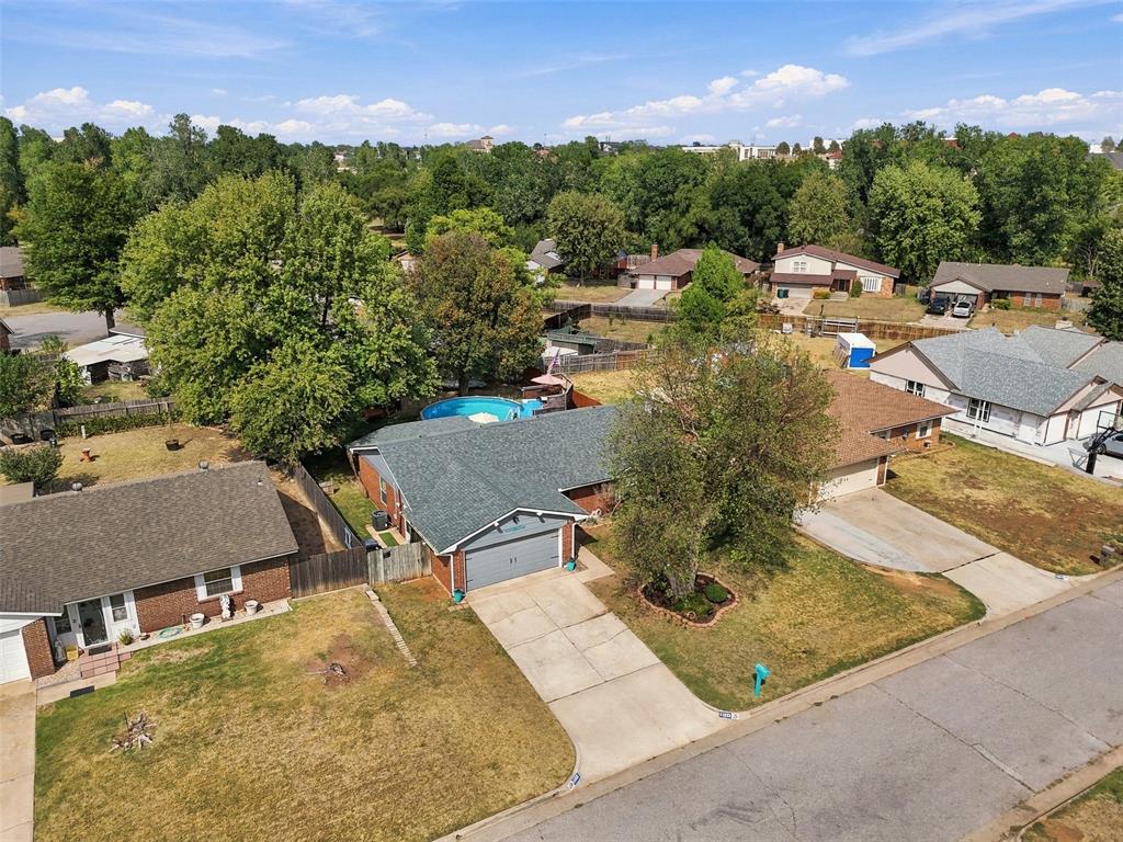 11613 Lochwood Drive Property Photo 32