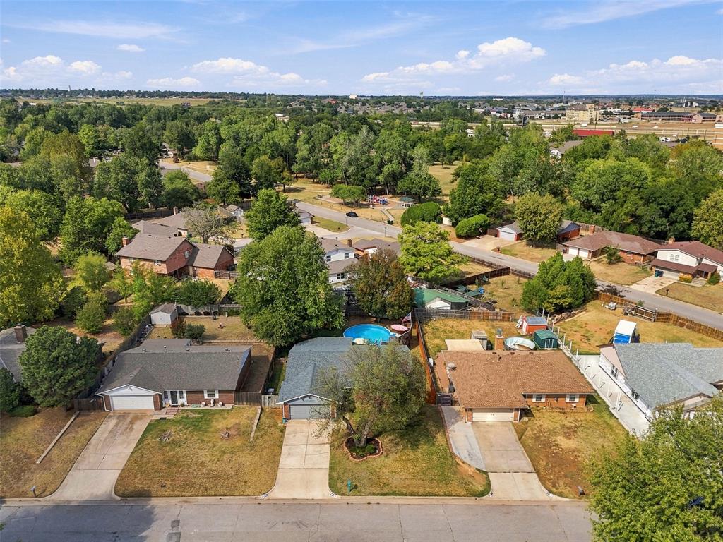 11613 Lochwood Drive Property Photo 33
