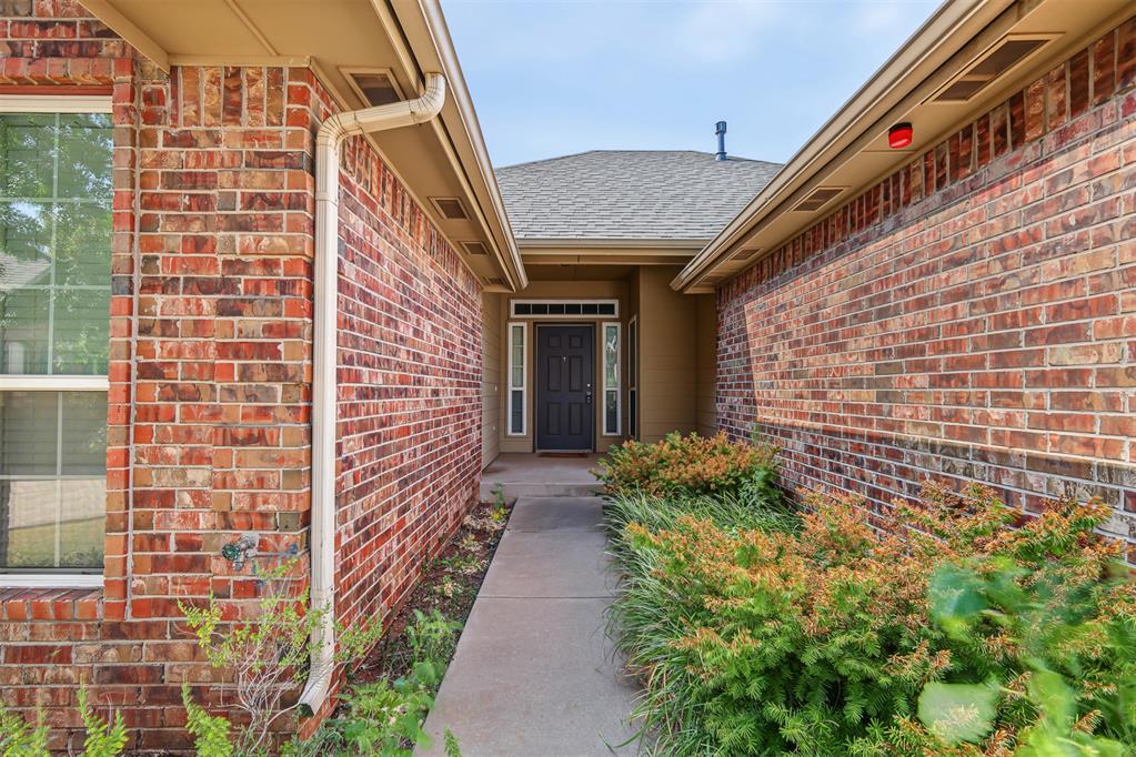 15601 Traditions Drive Property Photo 2