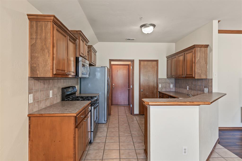 15601 Traditions Drive Property Photo 9