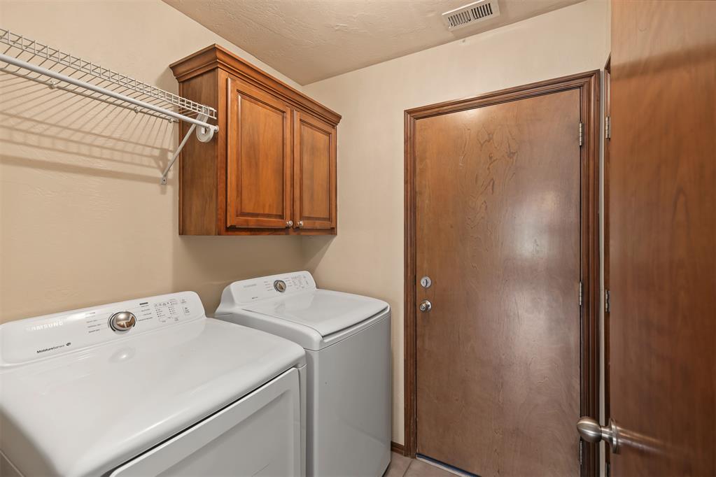 15601 Traditions Drive Property Photo 11