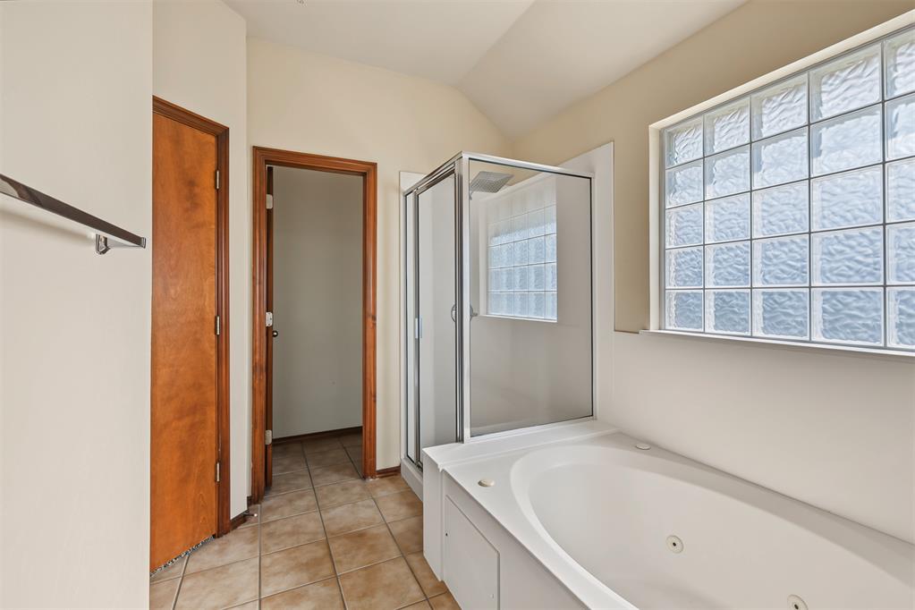 15601 Traditions Drive Property Photo 15