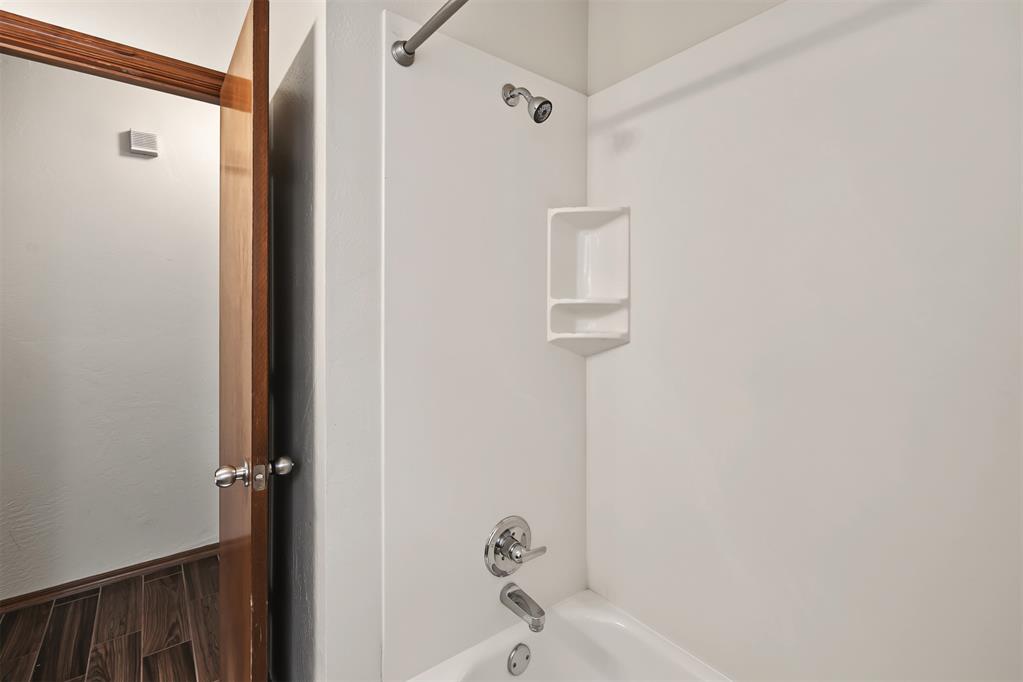 15601 Traditions Drive Property Photo 21