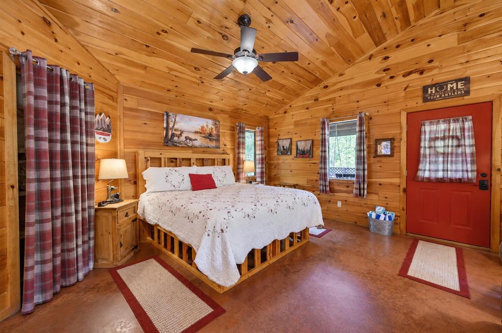 288 Split Shot Circle Property Photo 8