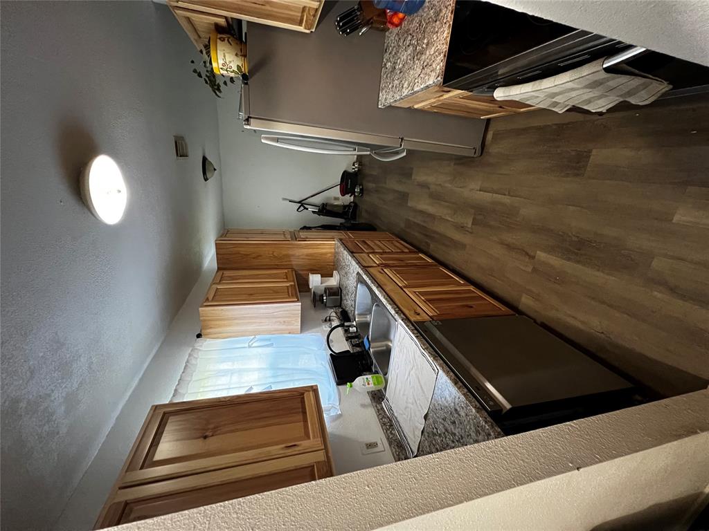 25 Antler Boulevard Property Photo 2