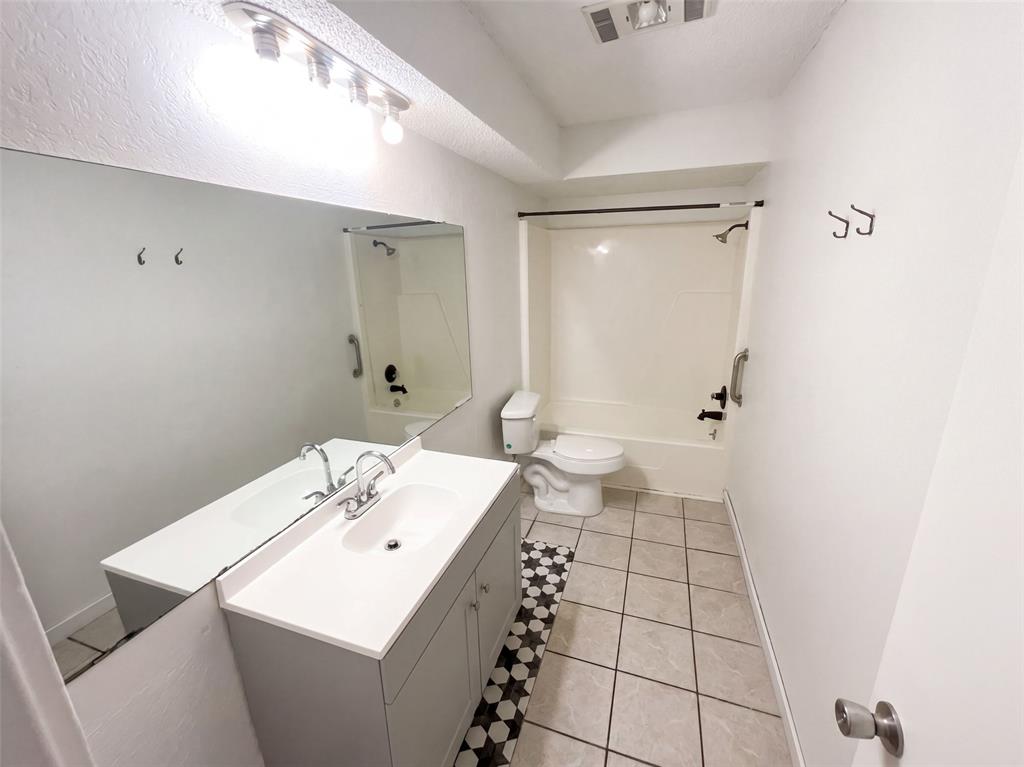 729 Nw 113th Street Property Photo 8