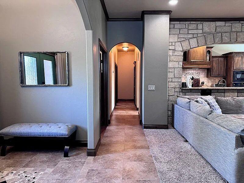 12624 Lexington Drive Property Photo 4