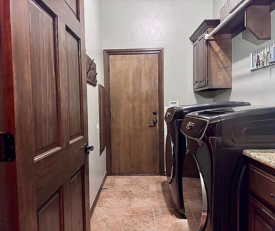 12624 Lexington Drive Property Photo 15