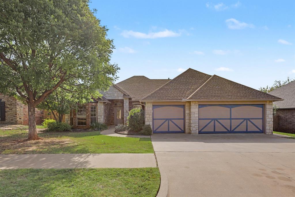16208 Old Oak Drive Property Photo 1