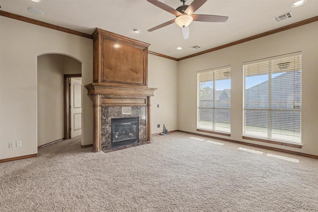 16208 Old Oak Drive Property Photo 8