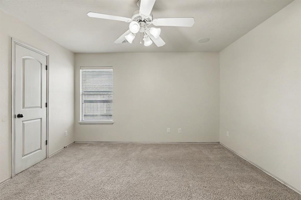 16208 Old Oak Drive Property Photo 21