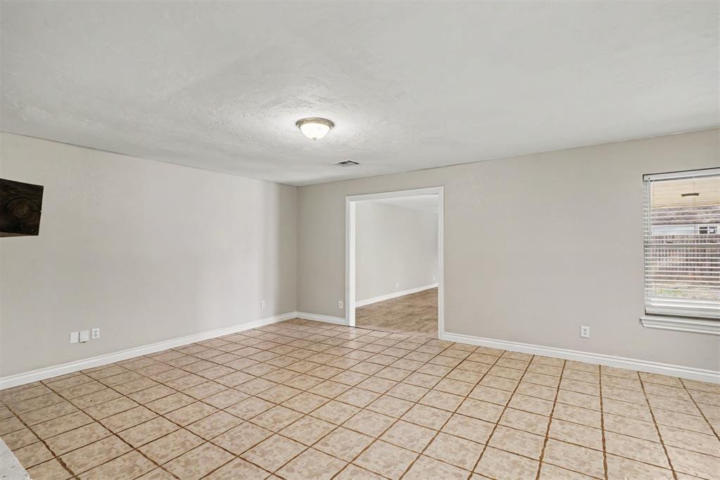 12333 Newgate Corner Property Photo 3