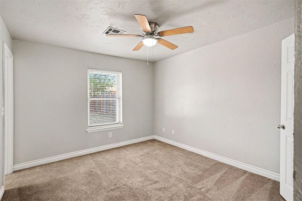 12333 Newgate Corner Property Photo 8