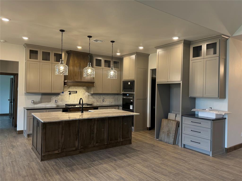 929 Dorsi Circle Property Photo 4