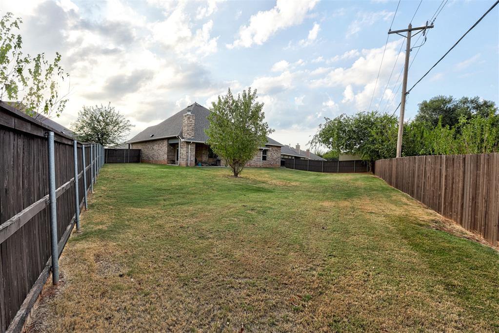 2001 Hidden Prairie Court Property Photo 32