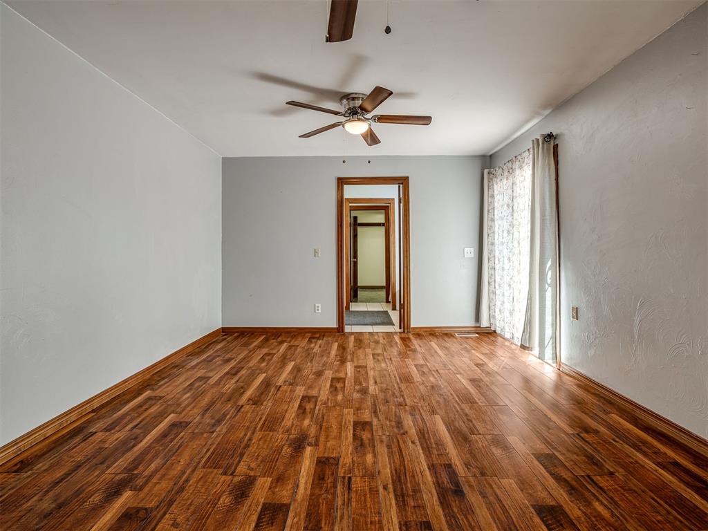 1025 E Triplett Road Property Photo 12