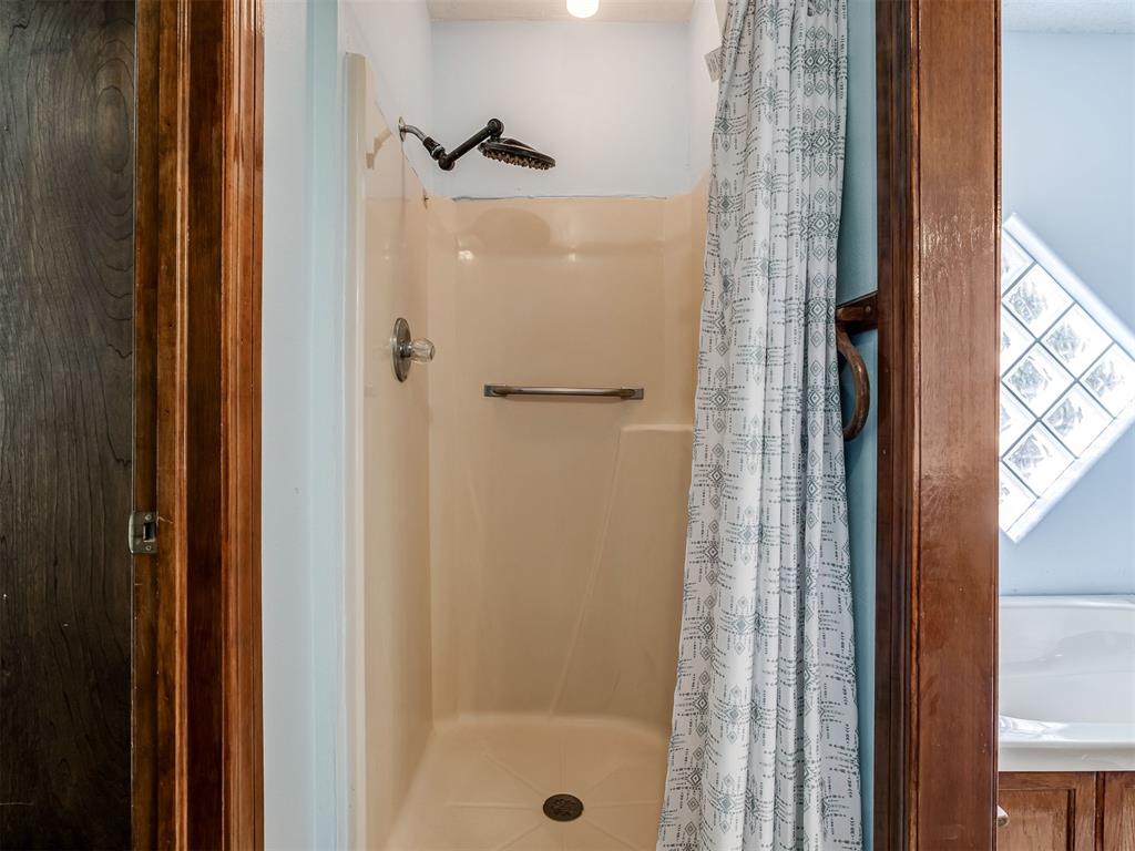1025 E Triplett Road Property Photo 17