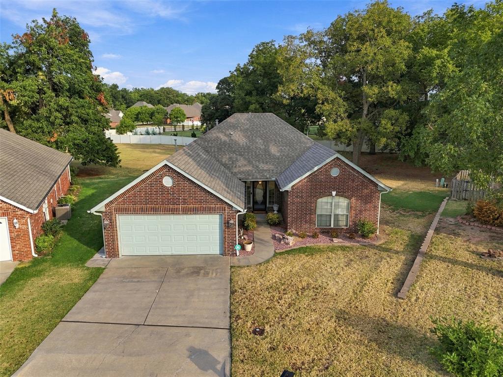 1718 Bridlewood Court Property Photo 1