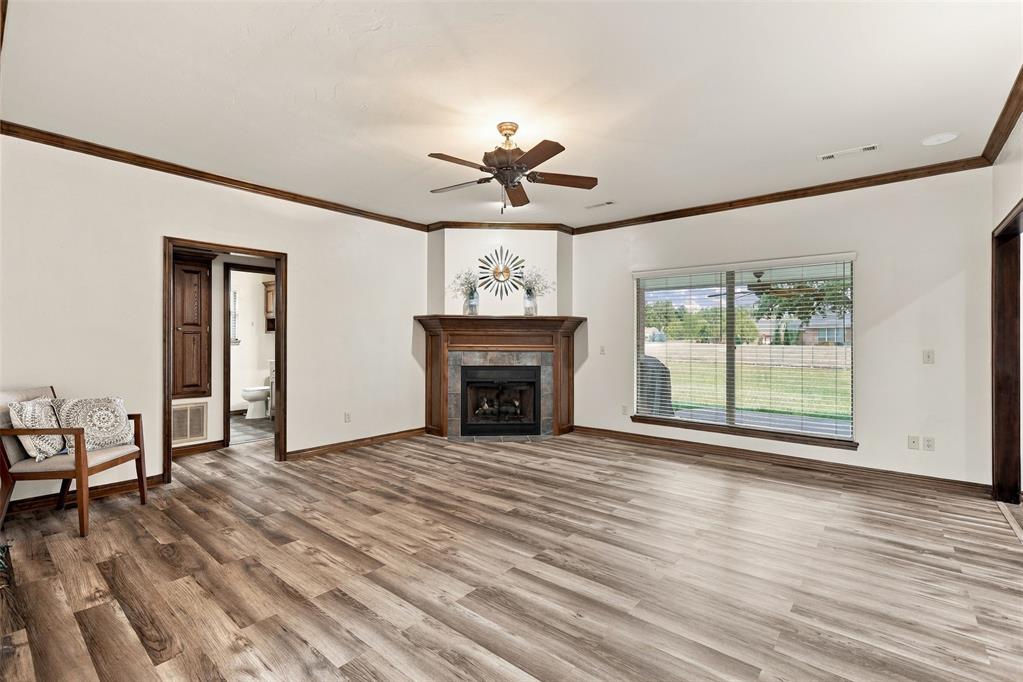 1718 Bridlewood Court Property Photo 5
