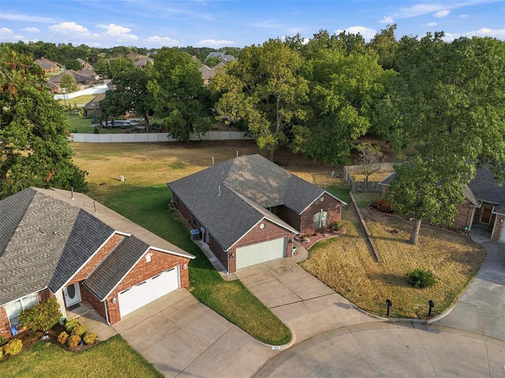 1718 Bridlewood Court Property Photo 32
