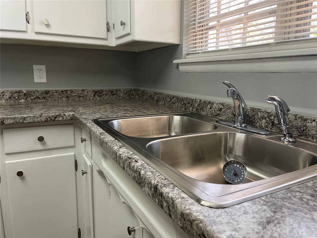 9209 Rhythm Road Property Photo 8