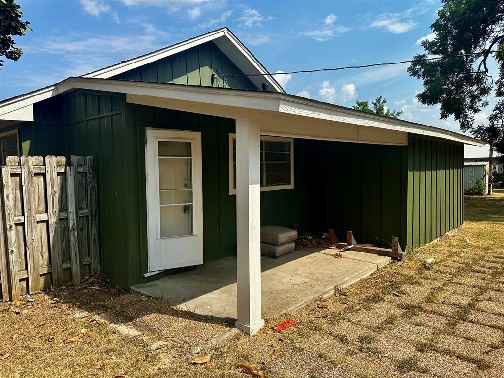 332 N Harrison Street Property Photo 9