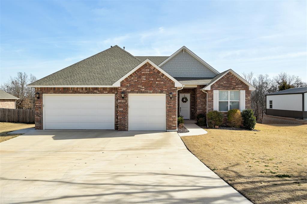 8930 Tall Oaks Drive Property Photo 1