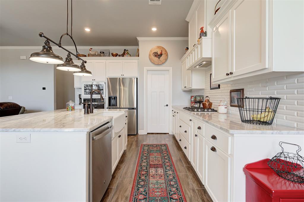 8930 Tall Oaks Drive Property Photo 14