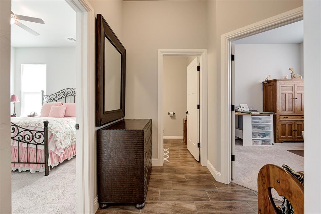 8930 Tall Oaks Drive Property Photo 18