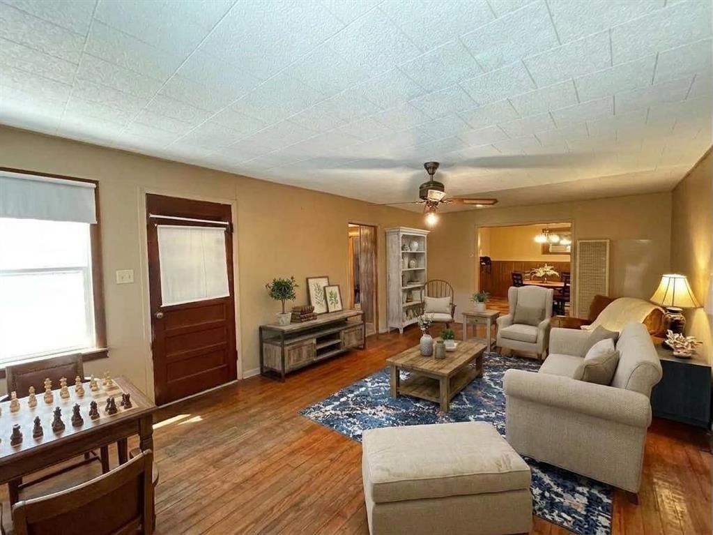 306 S 4th Street Property Photo 26