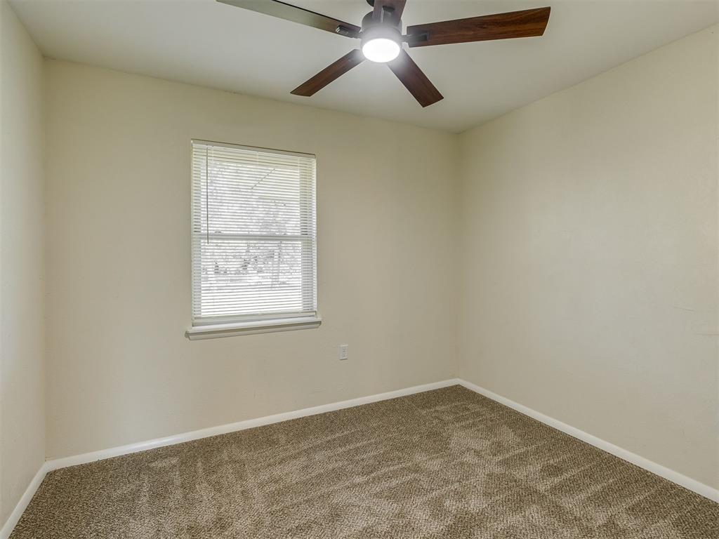 240 N Bobby Mankin Drive Property Photo 7