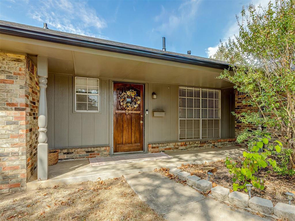 2111 Bellaire Drive Property Photo 1