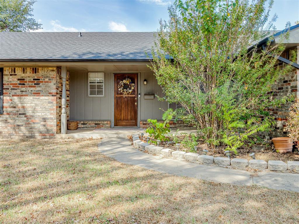 2111 Bellaire Drive Property Photo 8