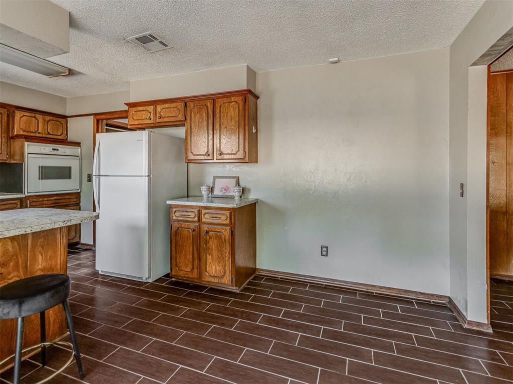 2111 Bellaire Drive Property Photo 18