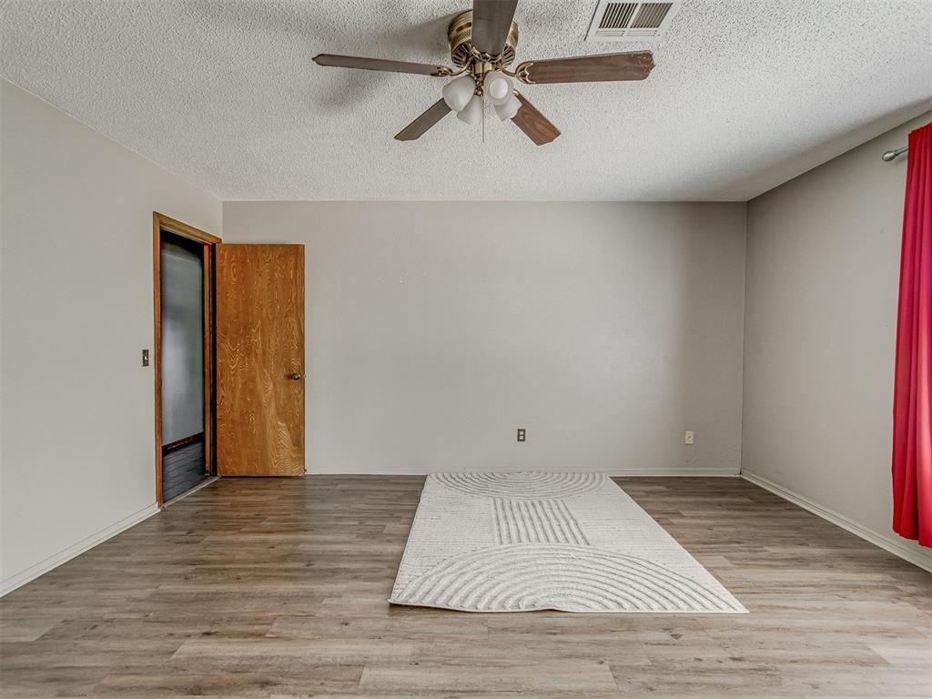 2111 Bellaire Drive Property Photo 26
