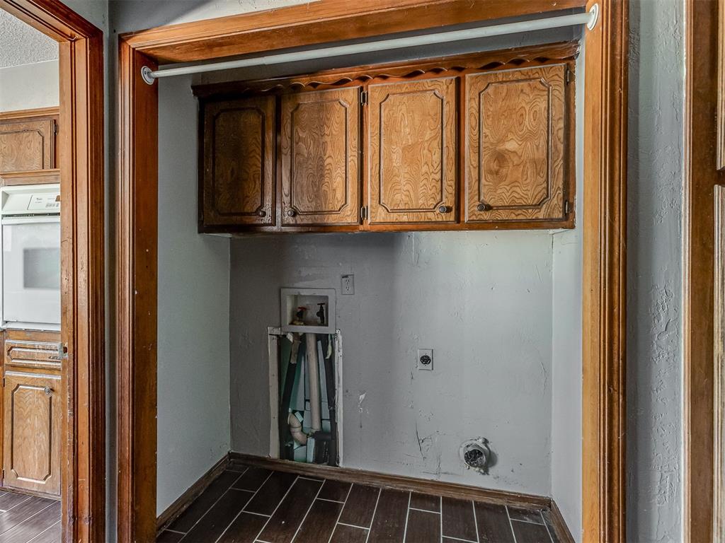 2111 Bellaire Drive Property Photo 33
